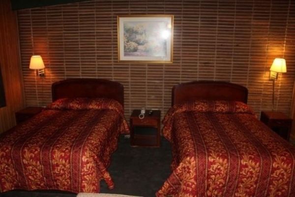 Scottish Inns Madison Heights